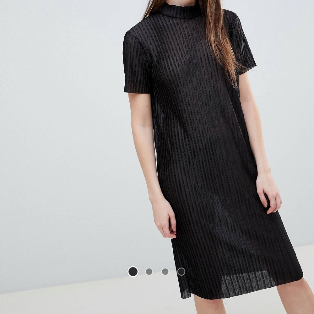 Plisse midi dress